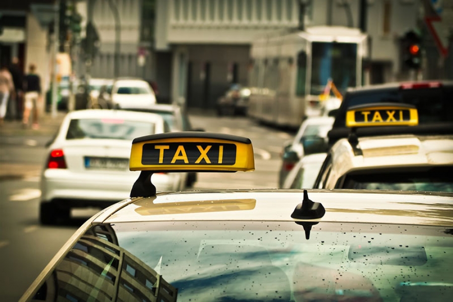 Utiliser à bon escient un VTC ou un taxi lors de vos déplacements professionnels ou personnels